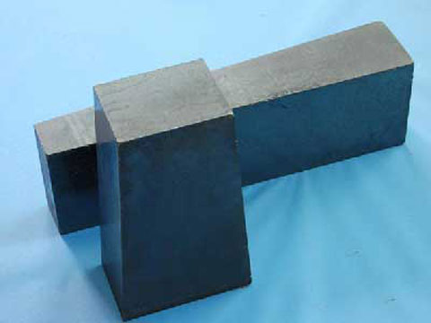 Magnesia carbon brick