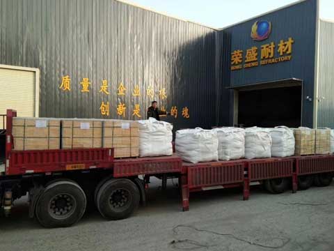 Refractory Fire Bricks Packaging & Transportation - RS Refractory Supplier